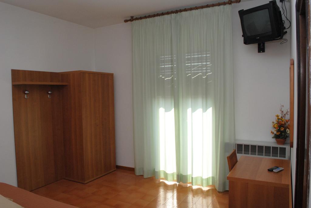 Albergo "Da Mario" Pianoro Quarto foto